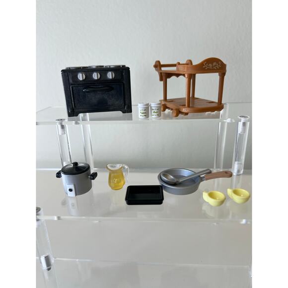 Kitchen Black Oven Replacement with Calico Critters Mixed Accessory Toy Lot - Picture 2 of 7